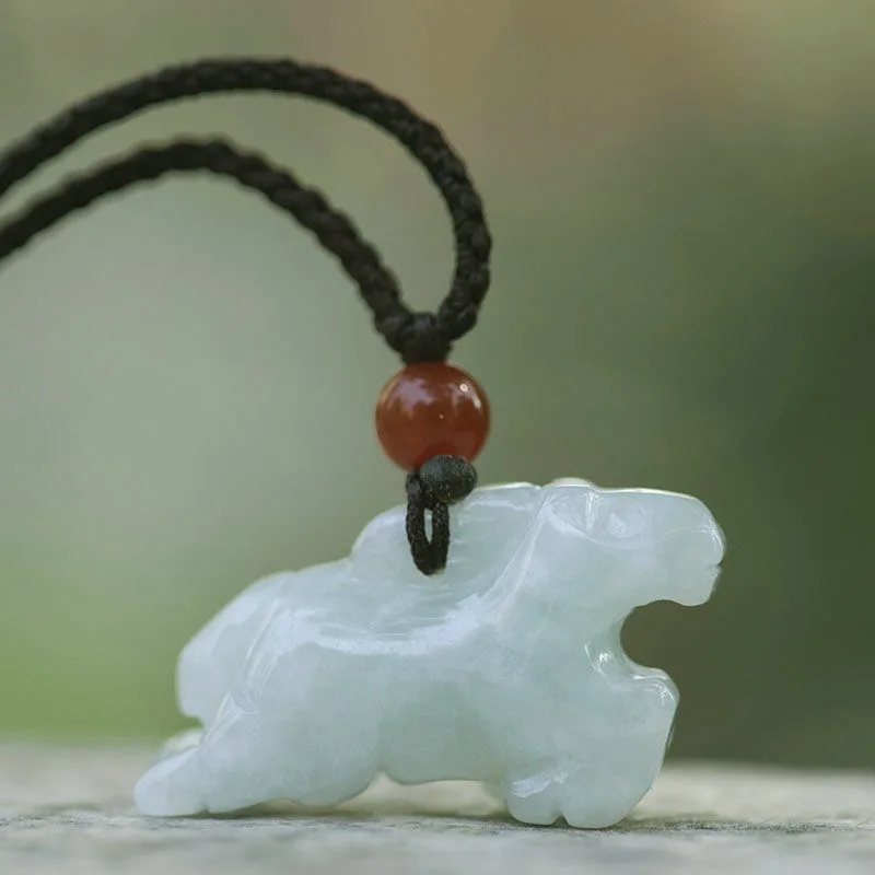 천연 에메랄드 중국 입체 십이지 펜던트 목걸이, 손으로 - Necklaces 리뷰 및 가격